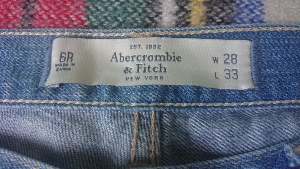 Spodenki jeans Abercrombie & Fitch model Erin denim A&F