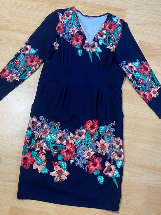 Сукня в принт квіти з карманами, р.54-56