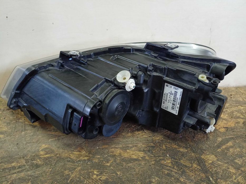 VW Volkswagen Polo 5 V 6C lampa przód przednia prawa oryginał EU