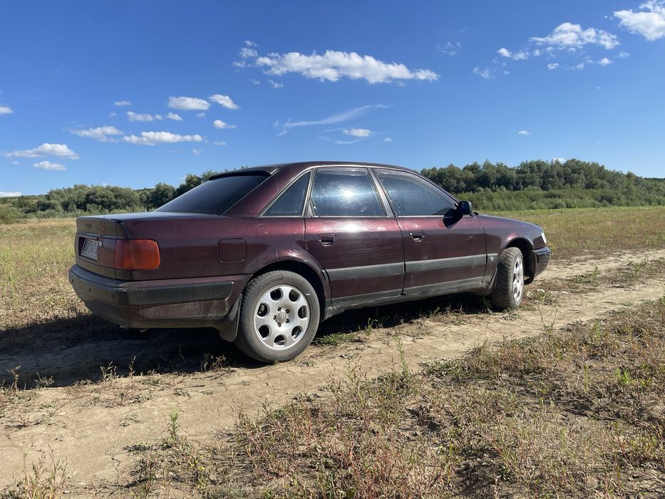 Продам ауді 100