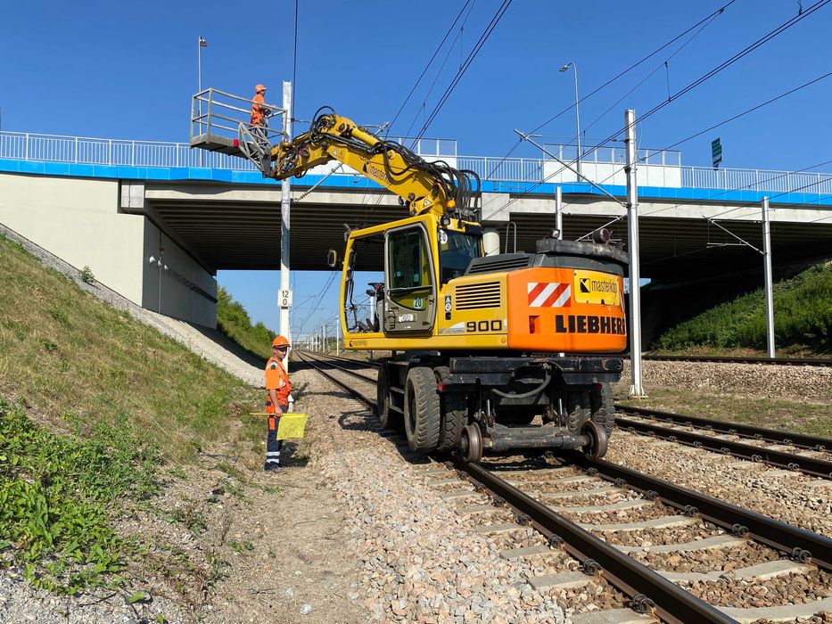 Wynajem koparka kolejowa dwudrogowa kołowa Liebherr A900ZW
