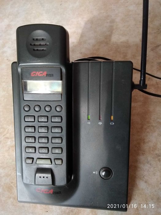 Радіотелефон GIGA MAN