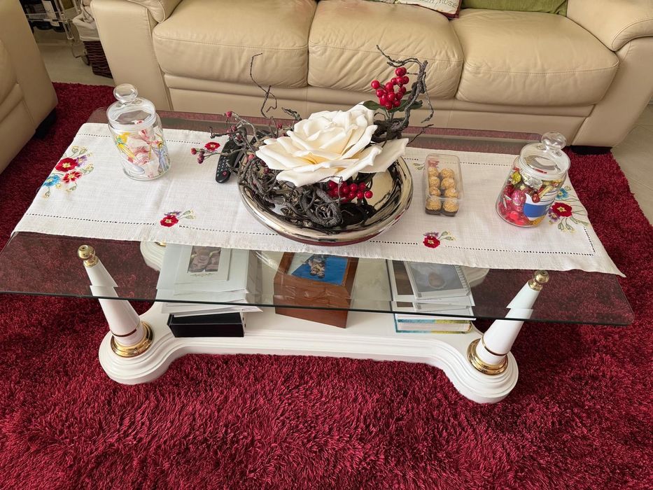 Mesa de salão em vidro