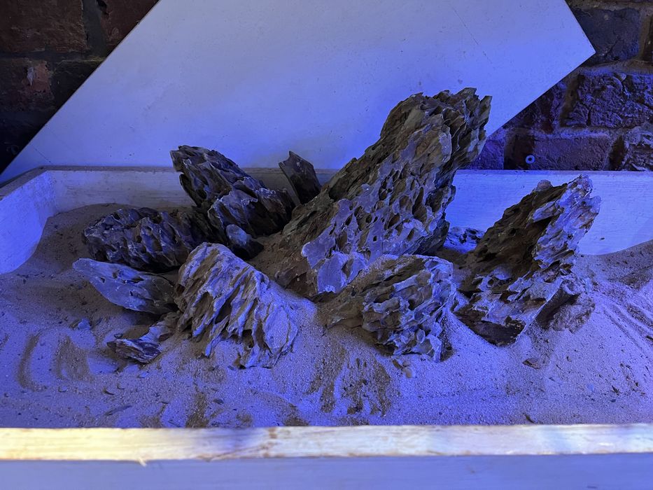 Aranżacja akwarium ze skał Dragon Stone