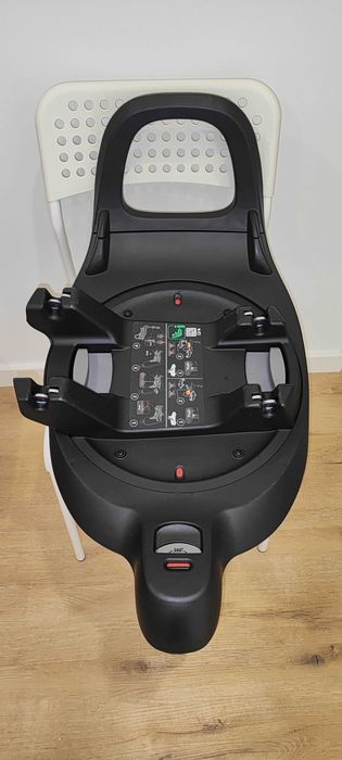 Conjunto de Cadeira Chicco First Seat Recline i-Size + Base Full 360 Isofix
