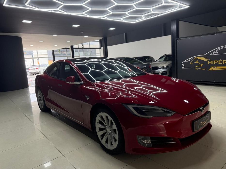 Tesla Model S 75D