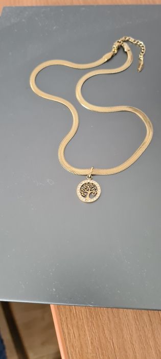 Celebrytka z zawieszką