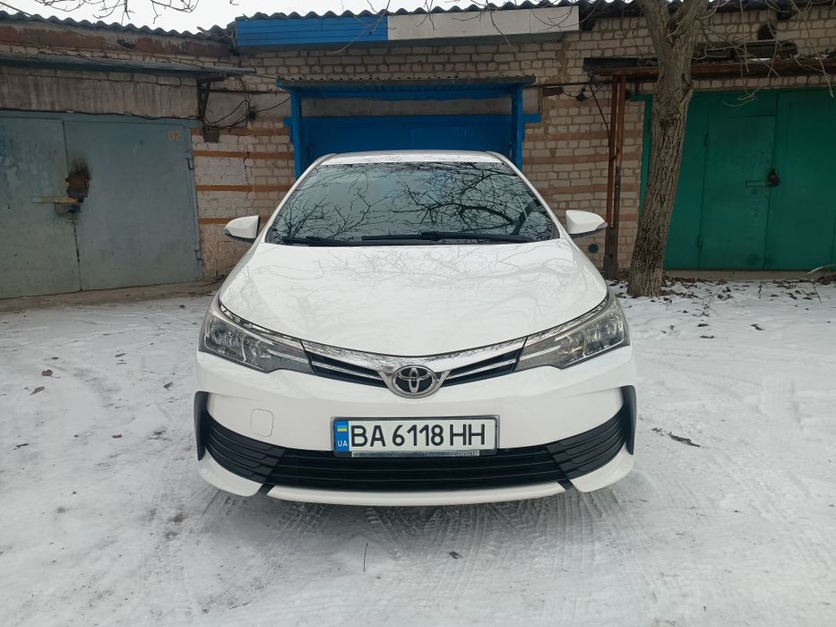 Продам офіційну  Toyota Corolla 2017