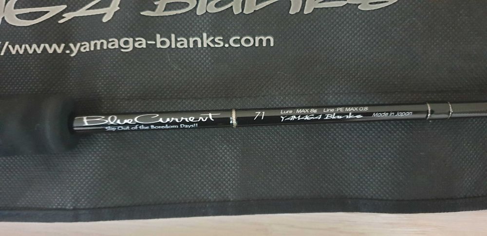 Кастинговый спиннинг  Yamaga Blanks Blue Current 71 Bait Model.