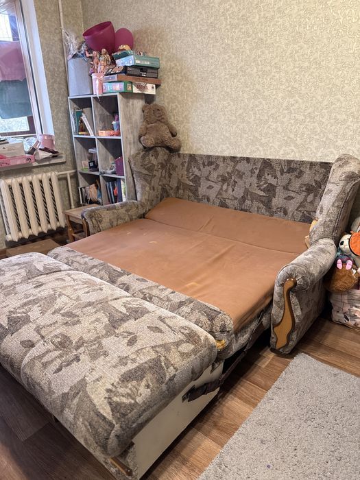 Диван • (150 на 190 )