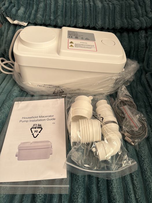Pompa sanitarna z rozdrabniaczem do WC 300W – nowa, komplet akcesoriów