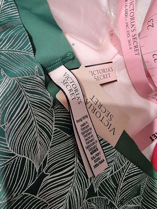Stringi victoria secret oryginalne