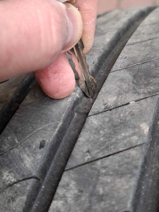 Продам літні шини GoodYear EfficientGrip 2 SUV (225/55R18 98V).