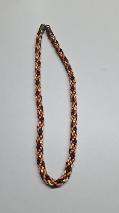 Colares kumihimo em fio de seda