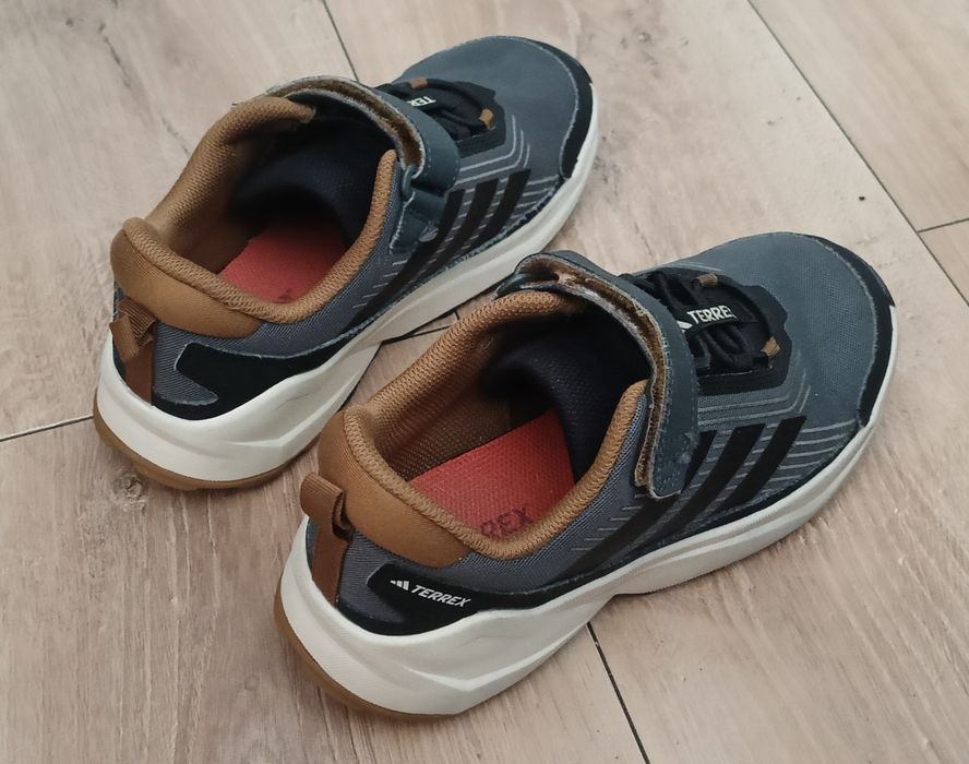 Buty dziecięce adidas Terrex Trailmaker 2 r. 35, rzep. BEZ WAD