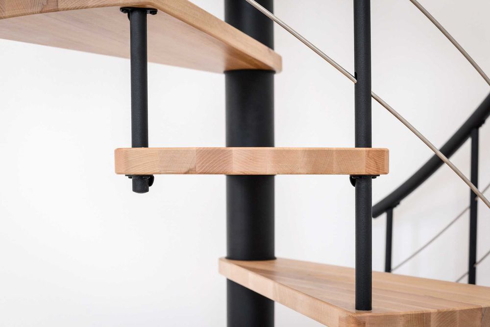 Promocja!Schody kręcone VENEZIA SMART CZARNE/ BUK fi 140 cm