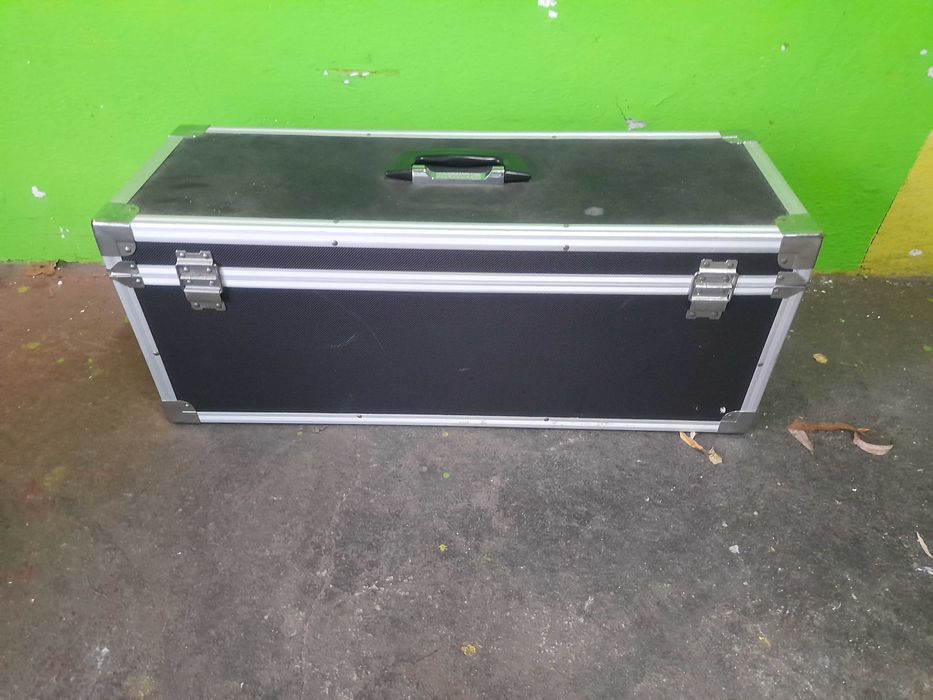 Kufer skrzynia aluminiowa