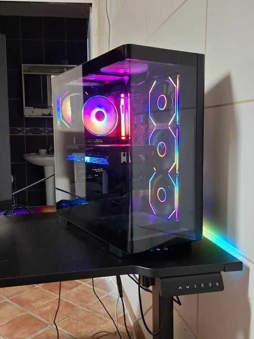 pc gaming - ryzen 7 7800X3D - RTX 5070 - 32GB - 1TB