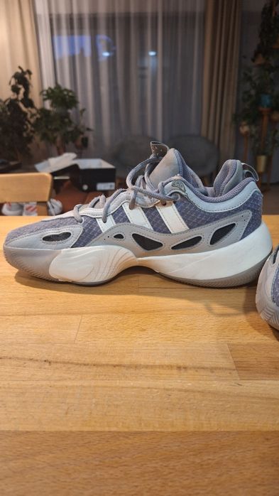 Buty Adidas r.40 koszykówka, sala gimnastyczna