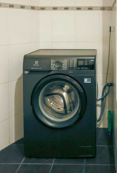 Простора 3-кімнатна квартира біля метро "Палац Україна" та "Либідська"