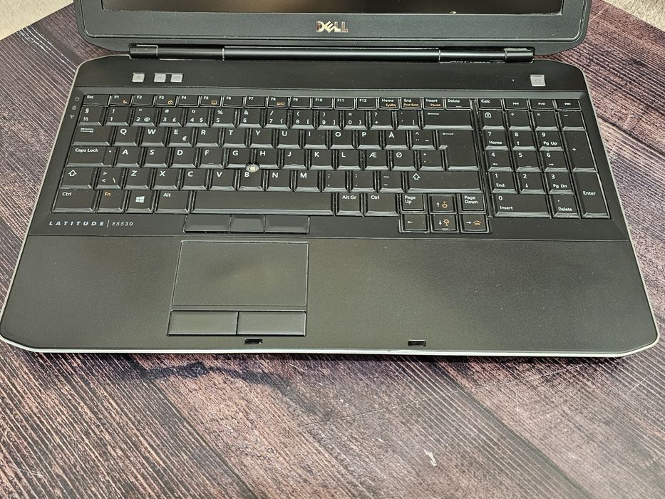 Ноутбук Dell Latitude E5530 (Core i5-3340M/8Gb/Intel HD 4000/SSD 128Gb/FullHD)