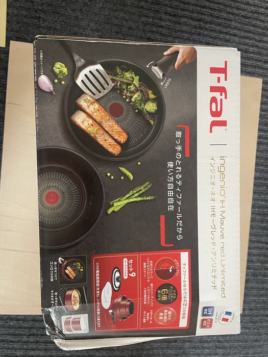 Zestaw naczyn tefal