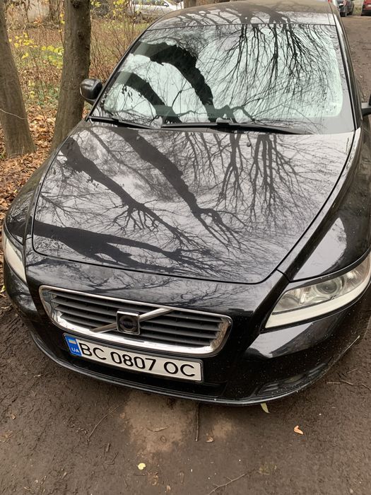 Продам вольво в50 2.0 дизель автомат