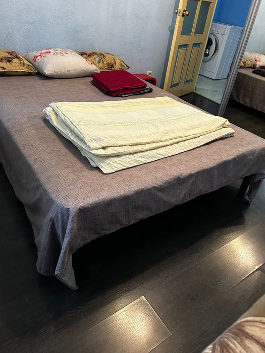 Квартира Посуточно жд вокзал( 2 мин), клиника Очі, Ультрамарин, МВД