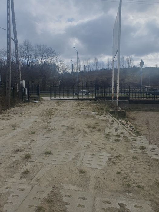 Wynajmę działkę usługową