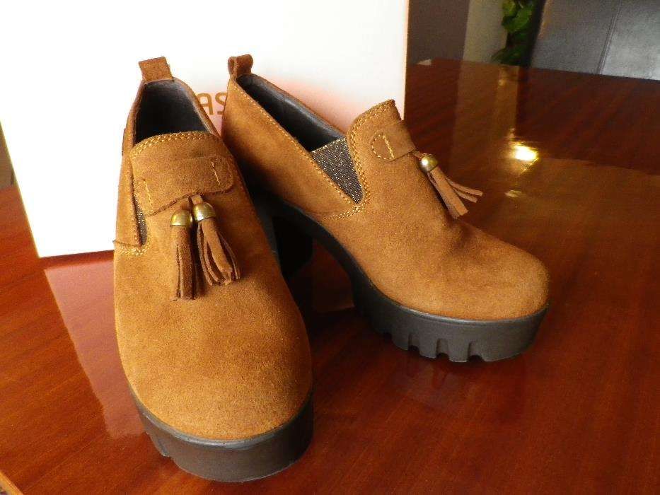 Sapatos Camel Pele Tacão Compensados 38 Como Novos