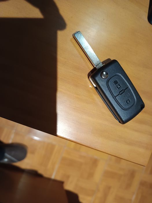 Carcaça nova para chave automóvel