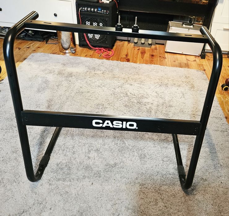 Bardzo mocny statyw pod keyboard Casio