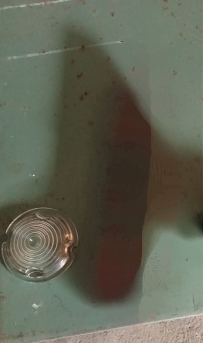 Продам стекло передний поворот