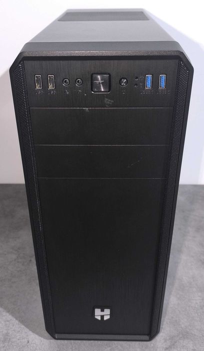 Intel i5-9400 6 Cores | 8GB DDR4 | NVMe + SSD | GT730 2GB 4 HDMI | Win11 Pro -  Excelente Estado - [LER DESCRIÇÃO]