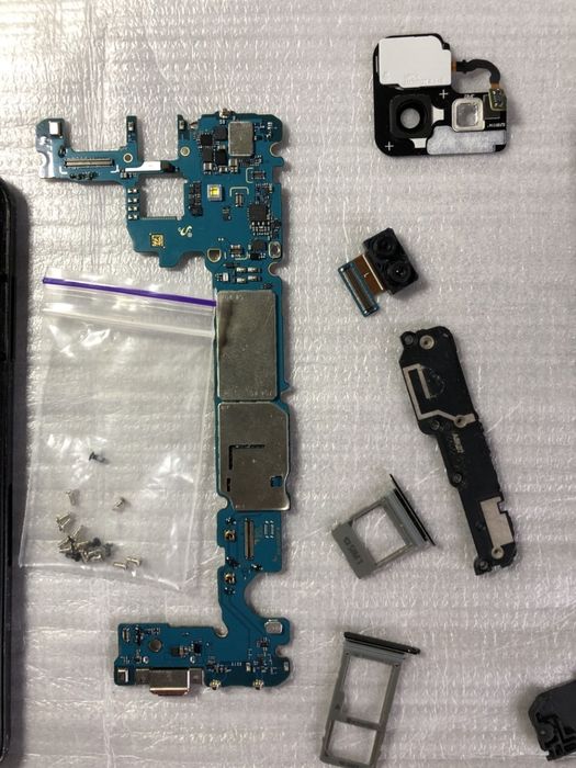 Материнская плата Samsung A8 2018 SM-A530F 4/32GB Dual-Sim