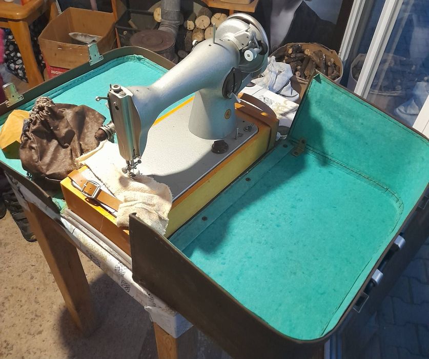 Швейна машинка електро Textima Німеччина