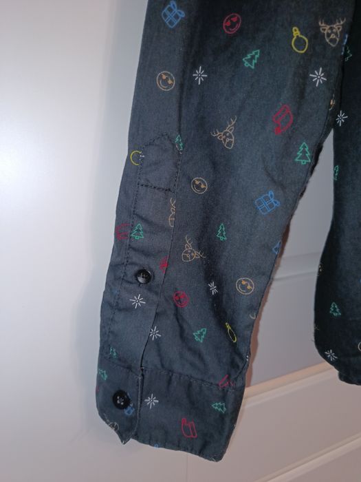 Koszula ze świątecznym motywem czarna HOUSE