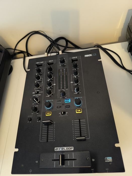 Reloop RMX 22i mikser DJ