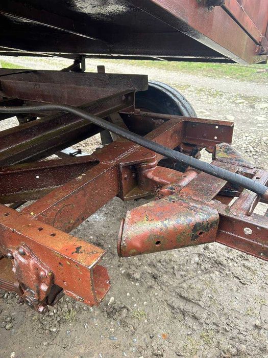 Продам причеп двох-осний