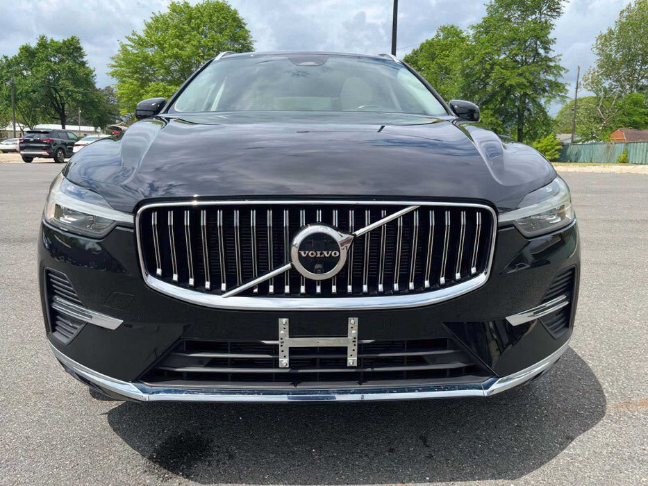 Volvo XC60 B5 Plus Bright Theme      2023