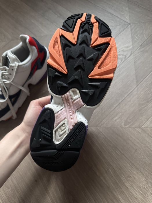 Buty sportowe Adidas falcon W