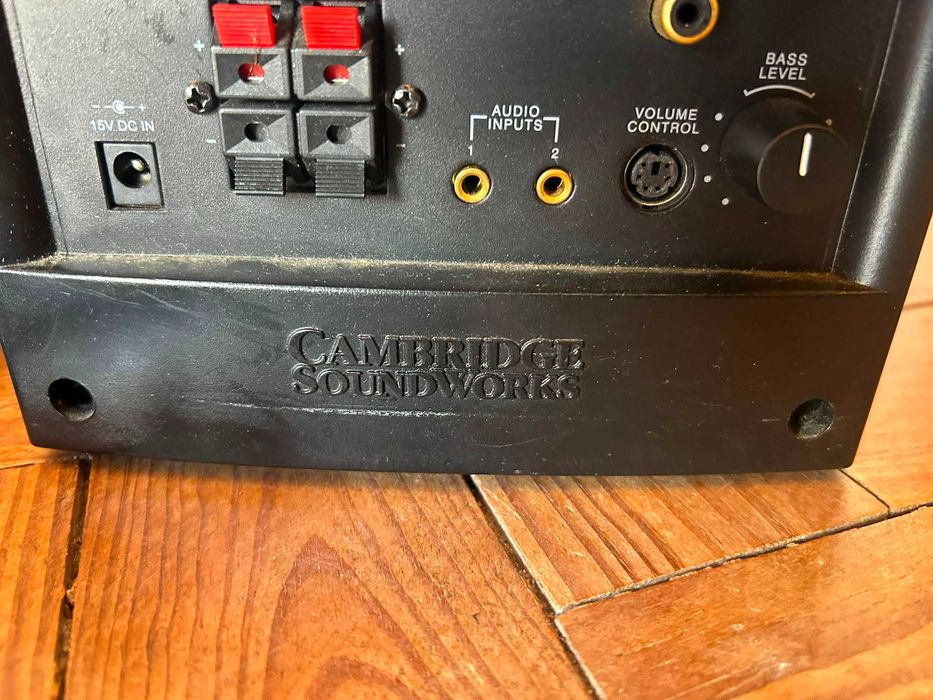 Sistema de som Cambridge Soundwork's Digital