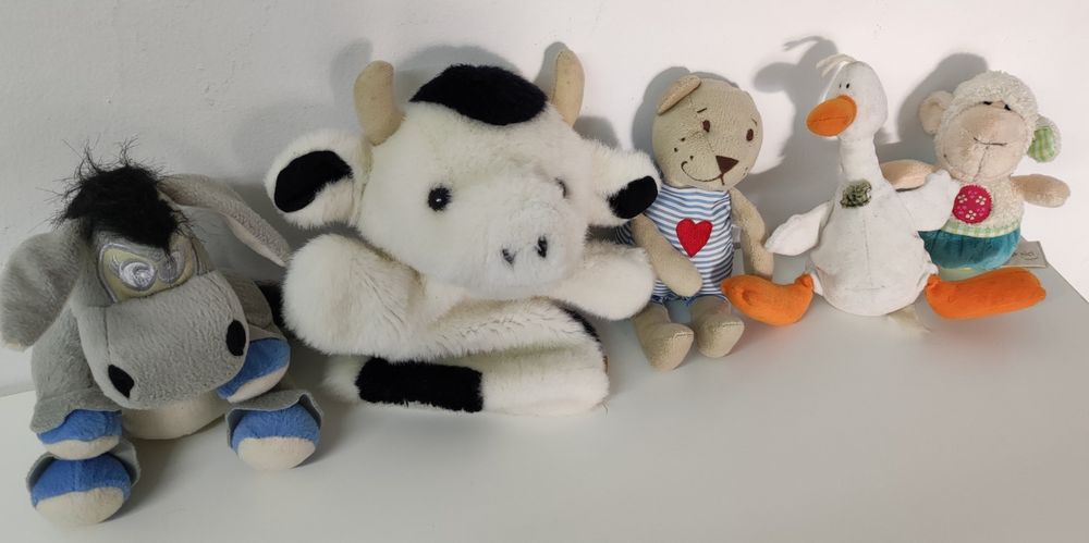 Peluches variados ver descrição