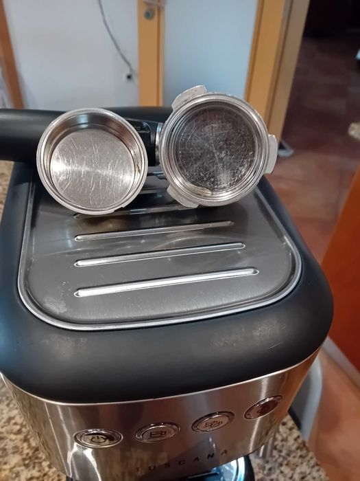 Maquina de cafe como nova