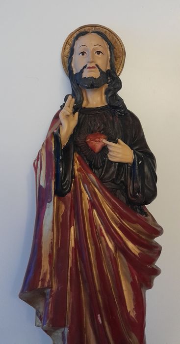 Crucifixo e Santo grande
