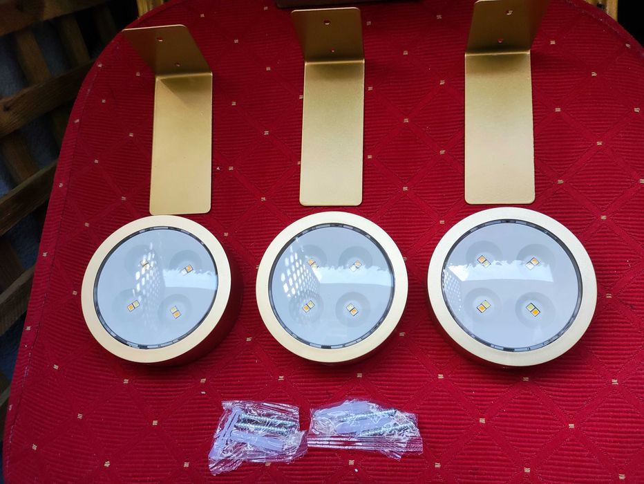 Lampki LED złote na baterie Lampa bezprzewodowa okrągła kinkiet