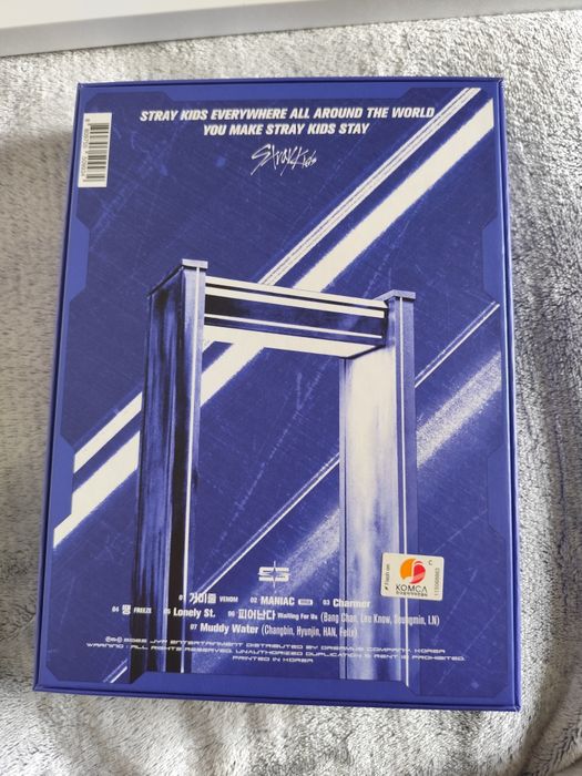 Album Stray Kids ODDINARY