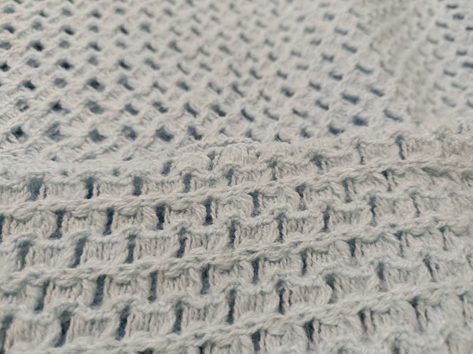 Шарф голубой широкий