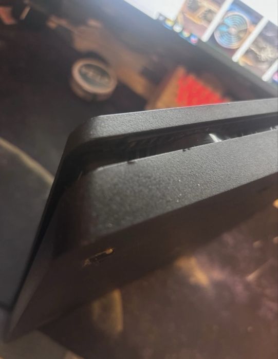 PlayStation 4 Slim