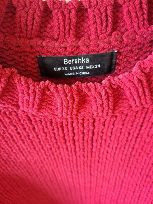 Camisola Bershka vermelha M